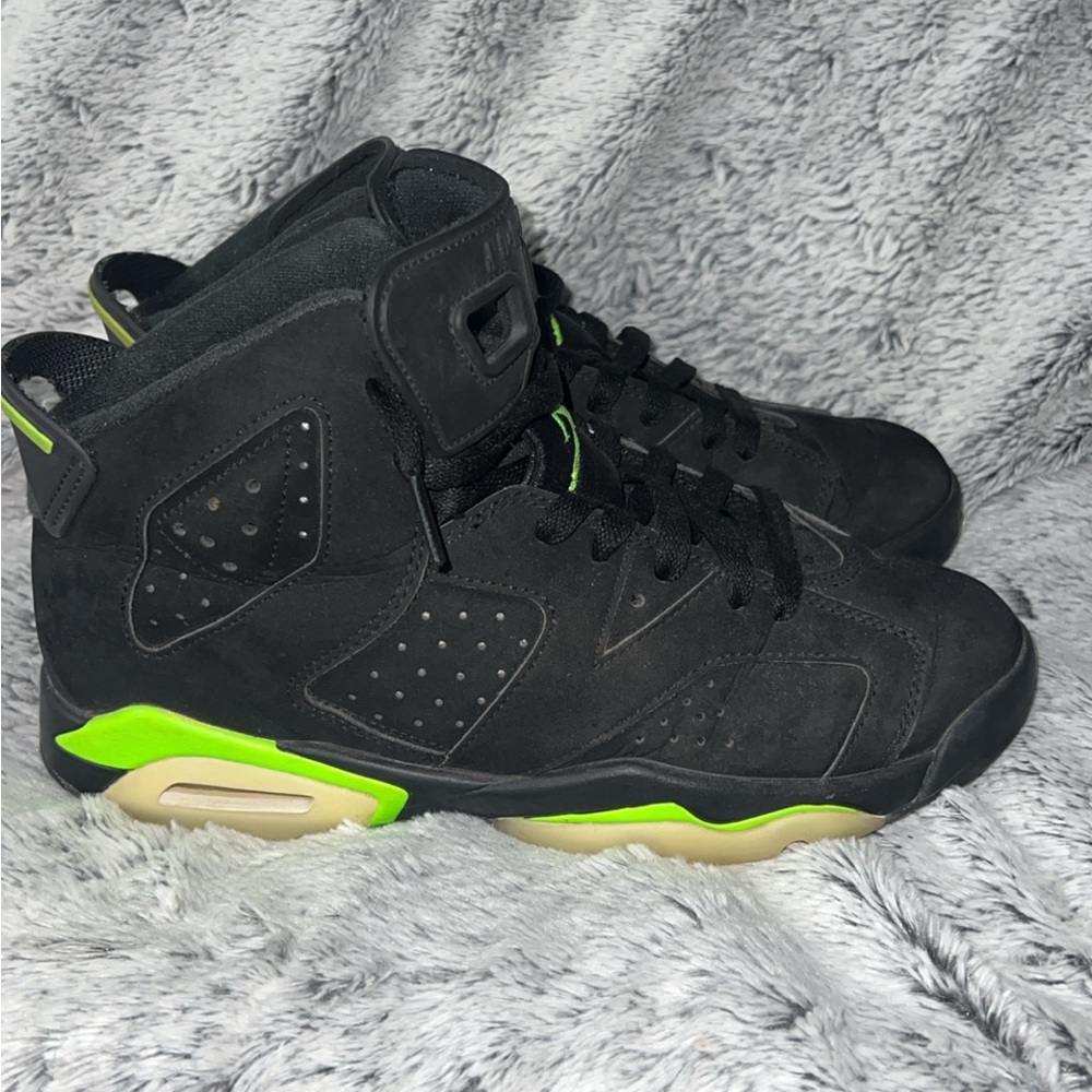 Jordan Retro 6 “Electric Green”